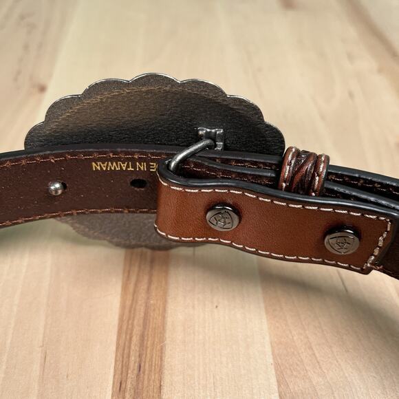 Ariat Western Womens Belt Leather Embossed Design Oval Conchos Brown Sz Small - Picture 6 of 9